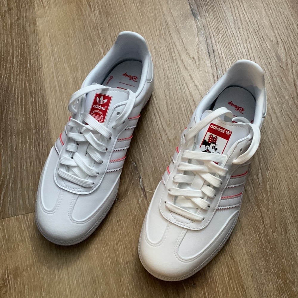 Adidas Samba Vegan x Minnie Mouse